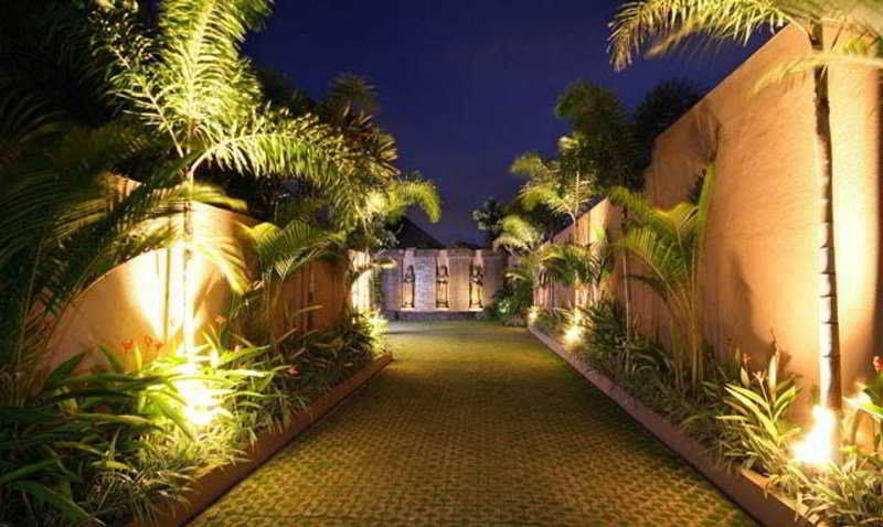 The Bli Bli & * Seminyak (Bali)